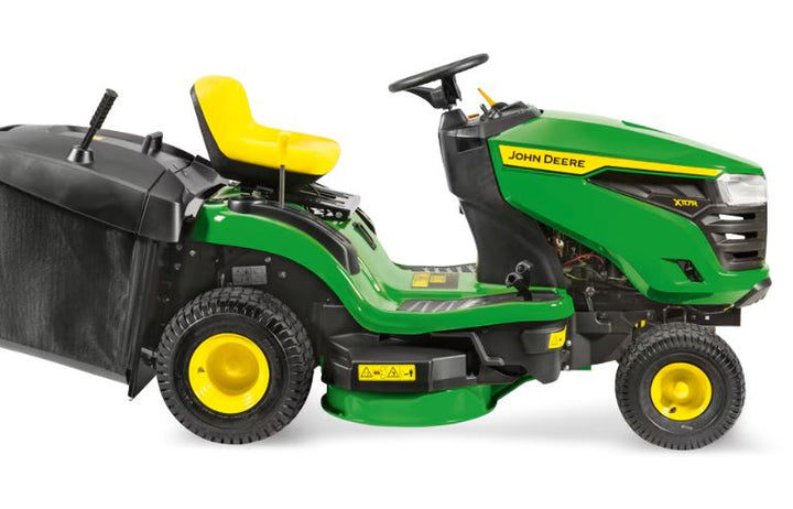 Tondeuse autoportée John Deere X117R avec moteur fiable et bac de ramassage intégré, idéale pour les pelouses résidentielles de taille moyenne